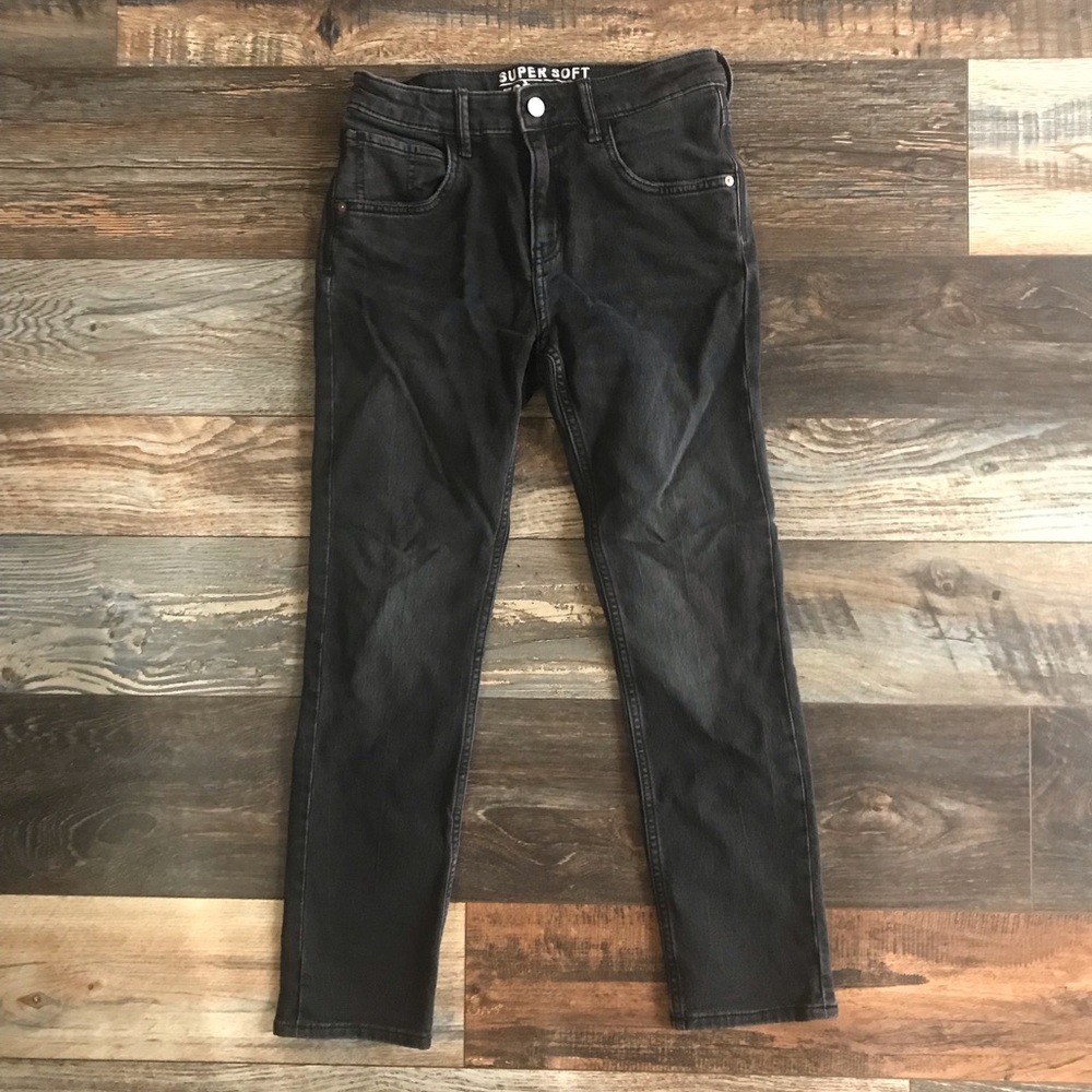 Black skinny jeans